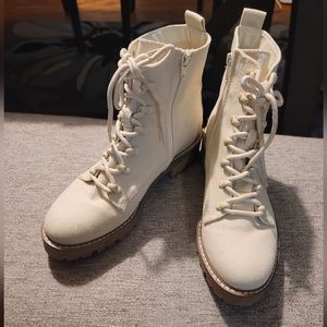 Universal Thread Parker Combat Boots